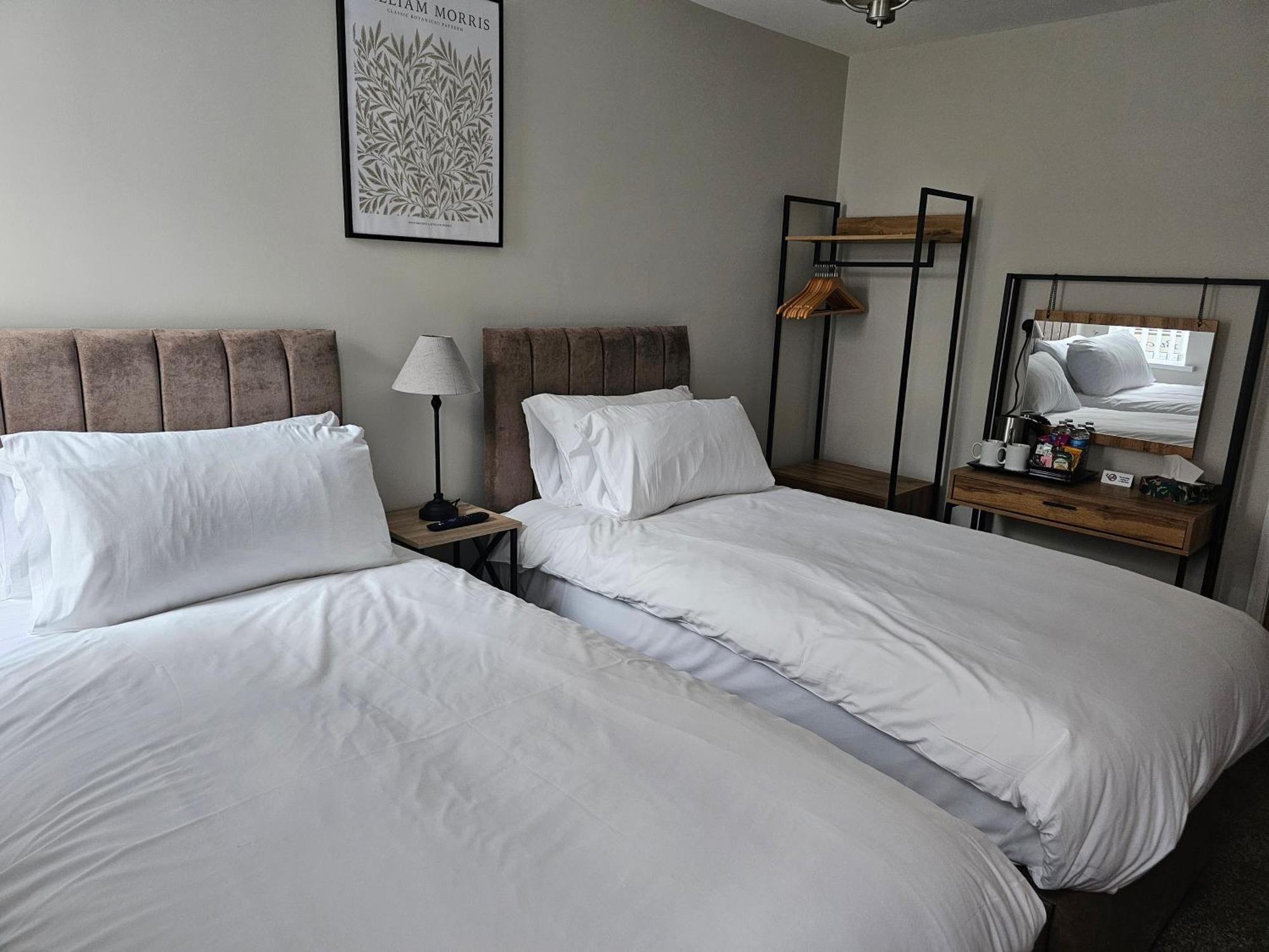 The Ivernia Hotel 스케그니스 외부 사진